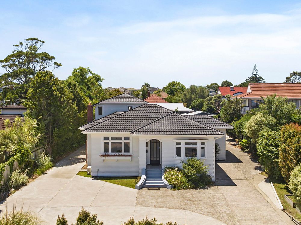 158 Lake Road, Belmont