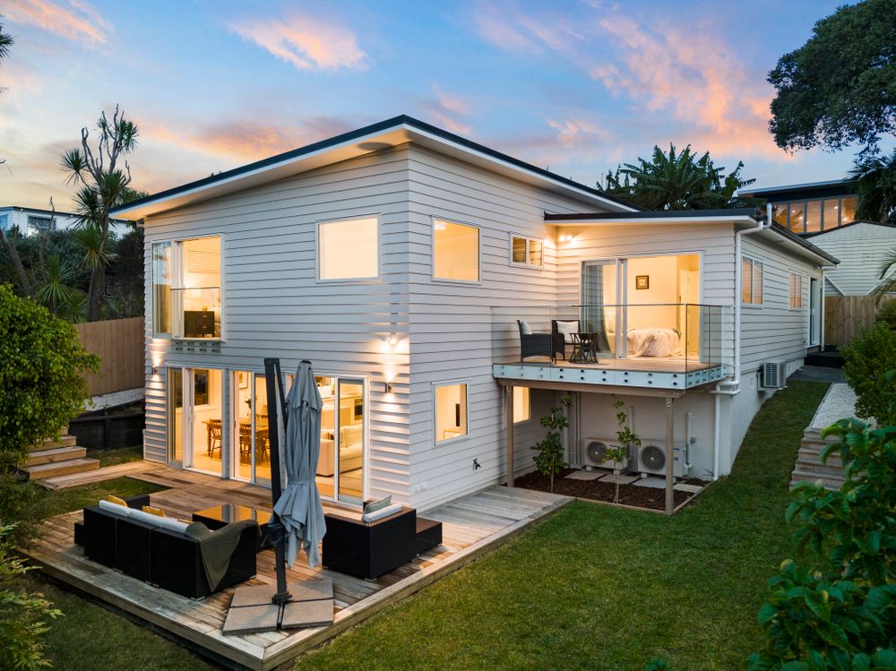 2/46 Aramoana Avenue, Devonport