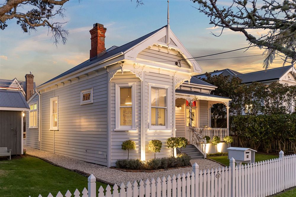 24 Russell Street, Devonport
